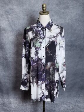 Soft Surroundings Floral Button Front Tunic Shirt Size M Purple Moody Floral